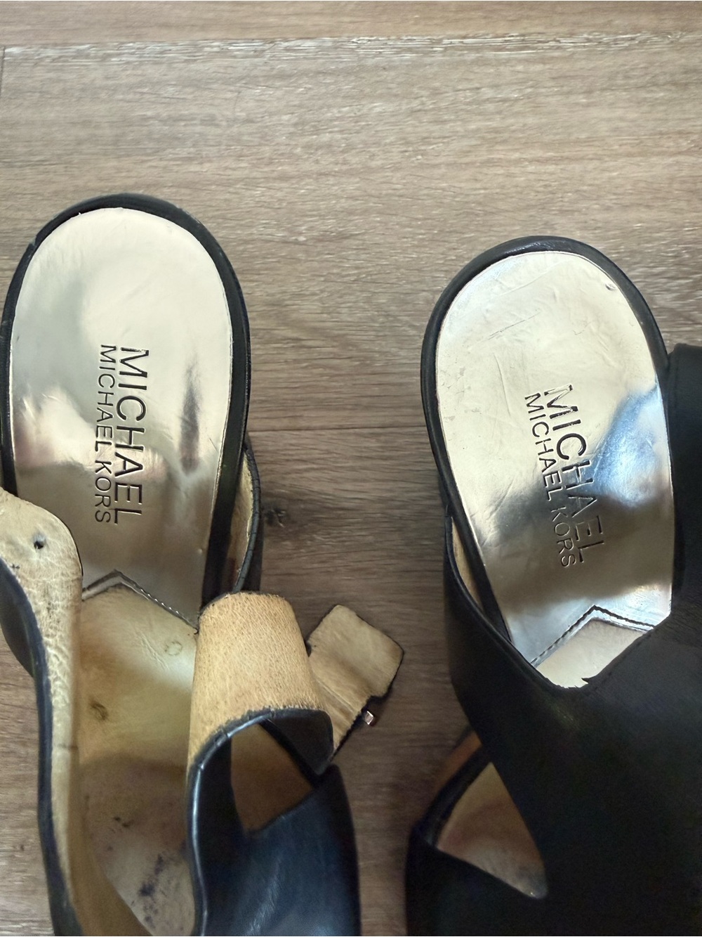 Vintage Michael Kors Black Leather Wedge Sandals with Buckle 8.5 - Picture 8 of 8